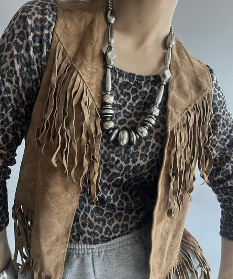【USED】 Suede Fringe Vest /241214-001