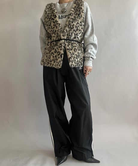 【USED】 Leopard Patterned Fake Fur Vest /241221-002