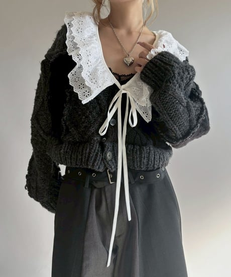 【RE;CIRCLE】 RE Aran Knit Patchwork Lace Collar Cardigan / Black × Charcoal / 251106-003