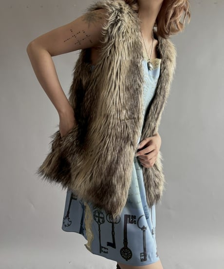 【USED】 FAUX Fur Vest  /251012-017