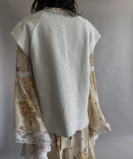 【USED】 Flower Pattern Flare Sleeve  Poly One-piece / 230506-026