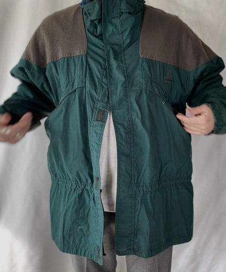 【USED】    NIKE ACG Mountain Parker/211215-009