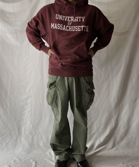 【USED】   Champion Reverse Weave Hoodie UNIVERSITY OF MASSACHUSETTS/211007-049