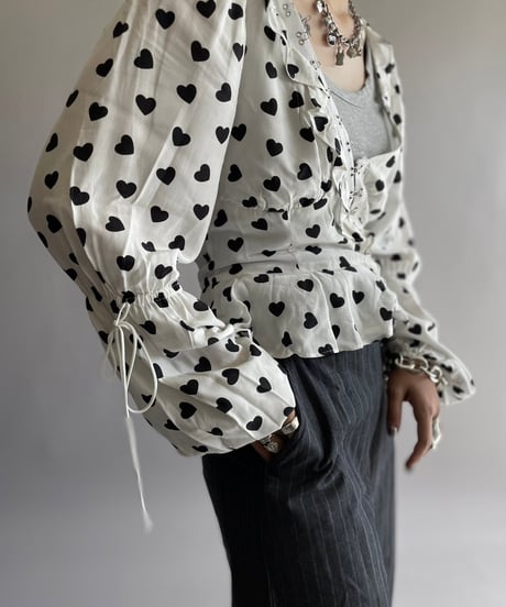 【USED】 Heart Patterned Design Top /241006-020