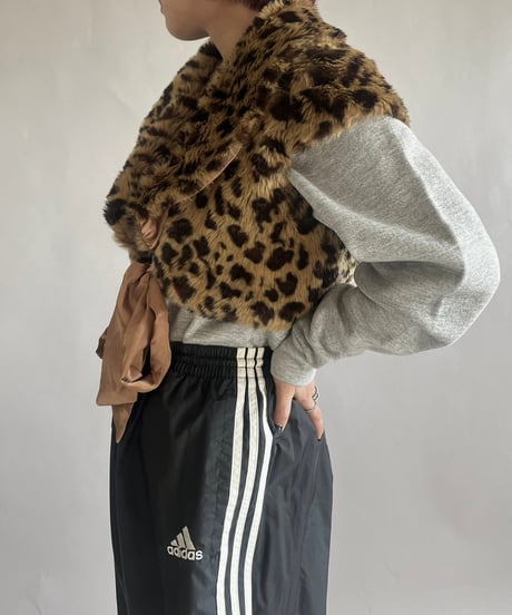 【USED】 Leopard Patterned Fake Fur Vest /241221-001