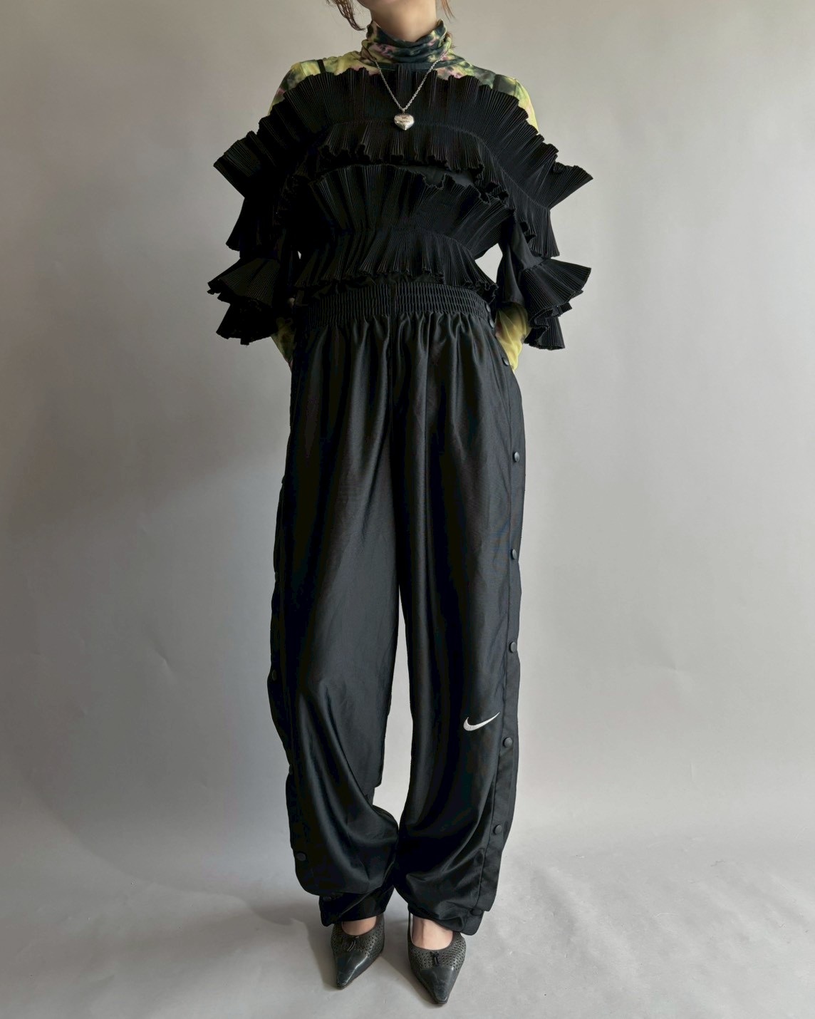 USED】 Off-Shoulder-Frill Top /251018-001 | TH