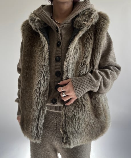 【USED】 Fake Fur Vest /250104-031
