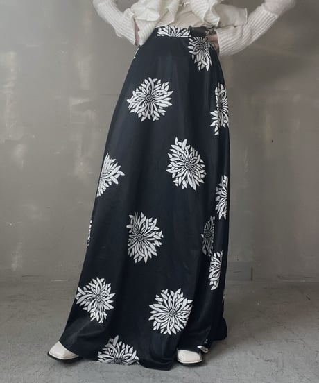 【USED】  Flower Patterned Poly Long Skirt/220220-007