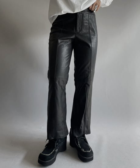 【USED】 vince Fake Leather Flare Pants / 231028-030