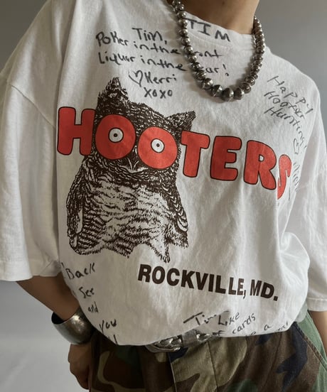 【USED】 Made in USA 90's HOOTERS T-Shirt /240824-033