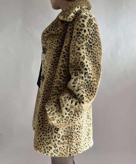 【USED】 Leopard Patterned Fake Fur Jacket /241221-010