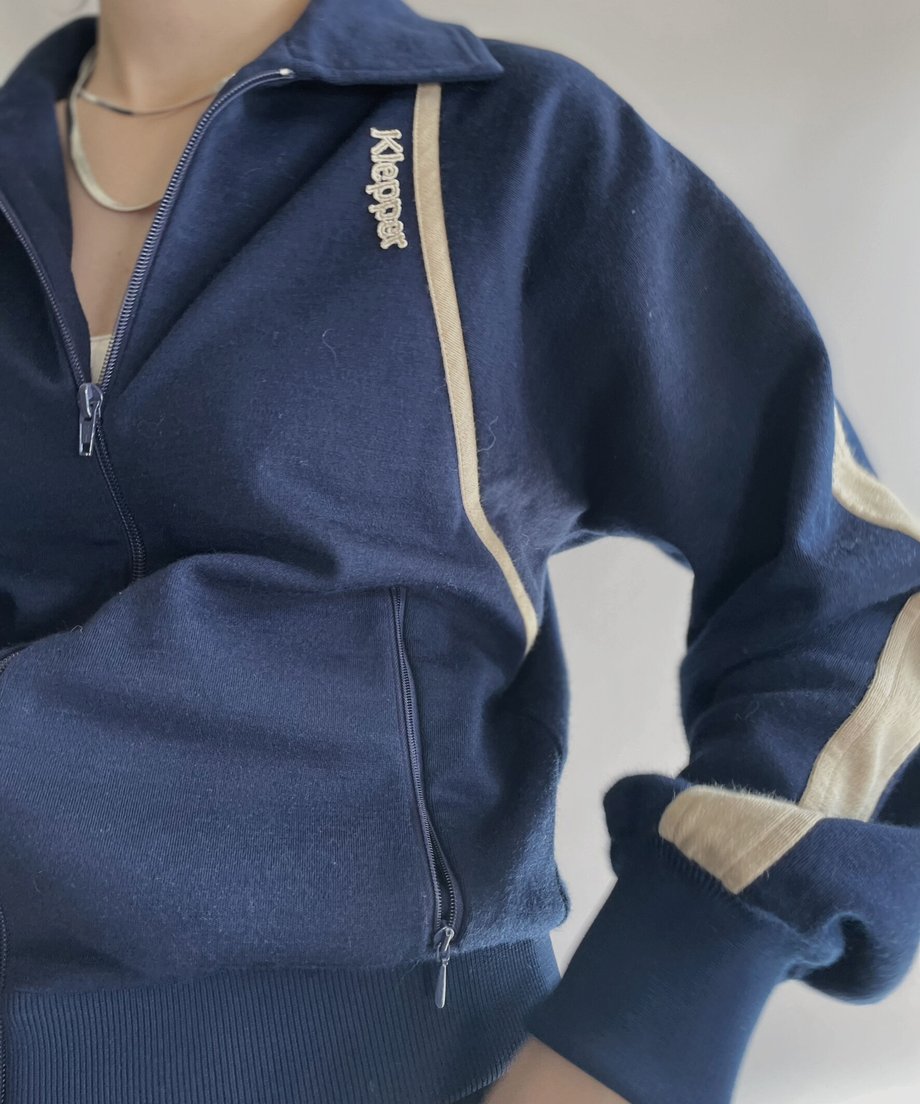 636c891dba62e066e70a3a73