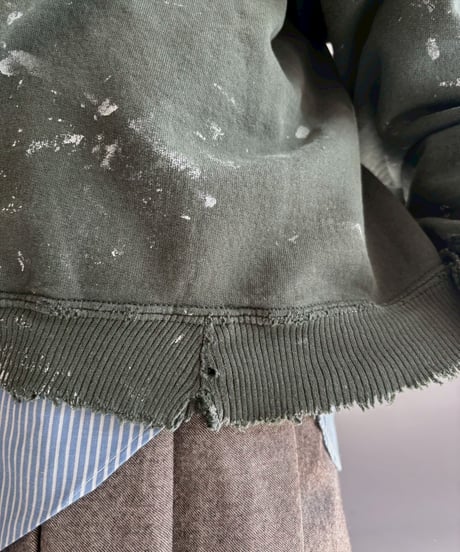 【USED】 GILDAN Damage Painted Sweat /251108-014