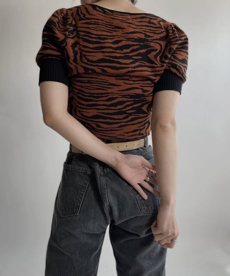 【USED】  URBAN OUTFITTERS S/S Knit Top / 220416-017