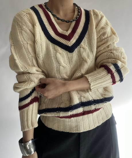 【USED】100% Virgin Wool V Neck Wool Knit Top/241130-025