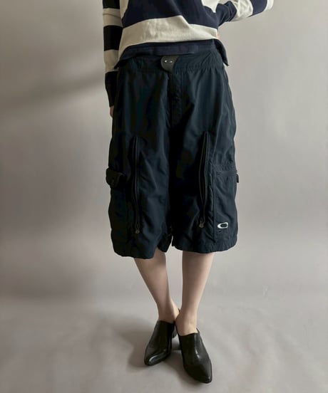 【USED】 Oakley Zip Design Nylon Cargo Shorts /260328-026