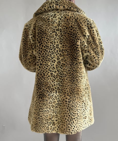 【USED】 Leopard Patterned Fake Fur Jacket /241221-010