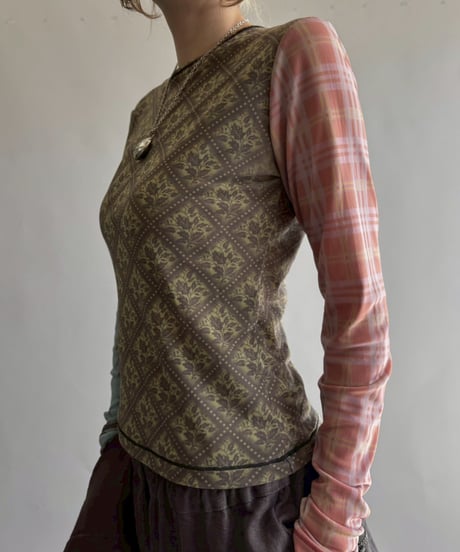 【USED】 CHOPOVA LOWENA Design Sheer Top /251018-013