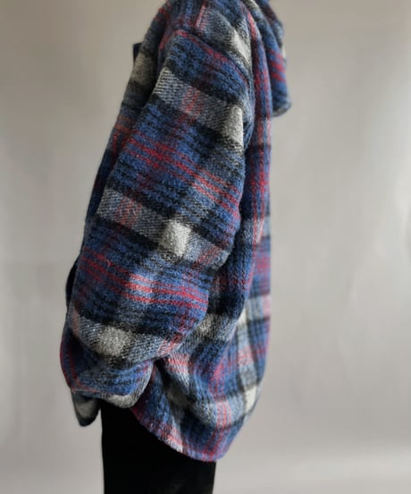 【USED】 Long Sleeved Pullover Hoodie / 221210-008