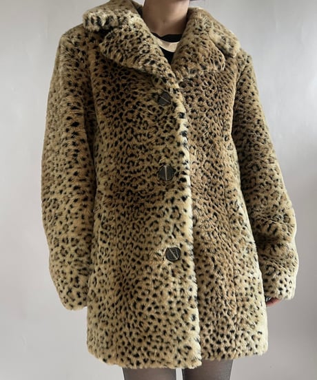 【USED】 Leopard Patterned Fake Fur Jacket /241221-010