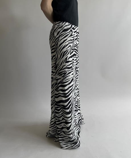 【USED】 Zebra Pattern Long Skirt /250426-016