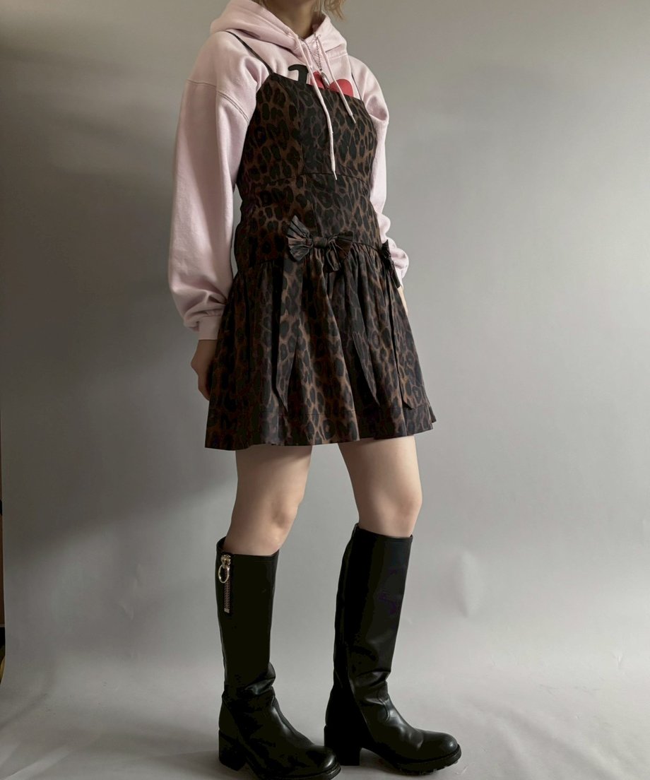 6930f5a454f09525fab28fb5