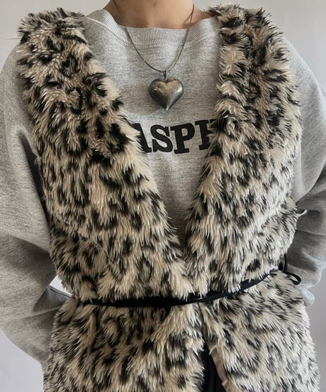 【USED】 Leopard Patterned Fake Fur Vest /241221-002