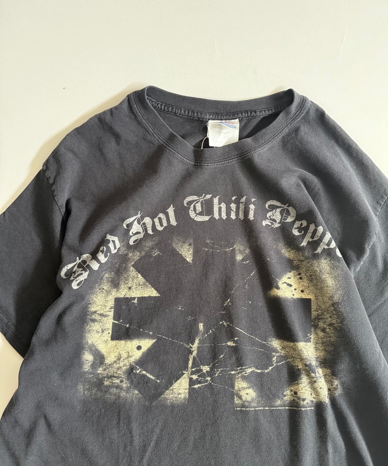 USED】 07's Hanes Red Hot Chili Peppers T-Shirt