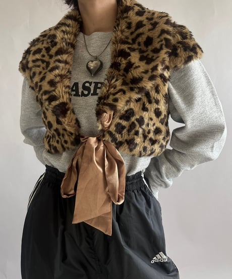【USED】 Leopard Patterned Fake Fur Vest /241221-001