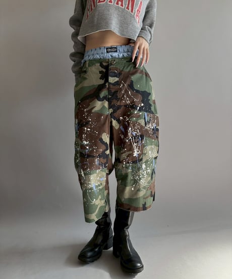 【USED】 Military Camouflage Painted Cut off Shorts / 251108-016