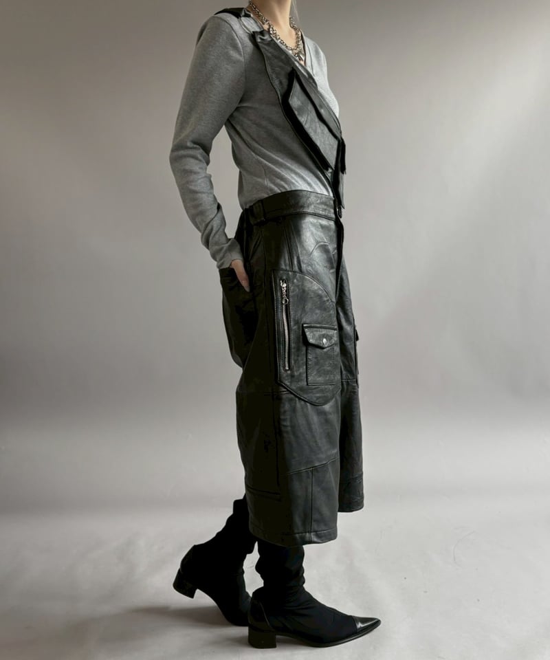 RE;CIRCLE】 RE Leather Shorts / 260507-003 | TH