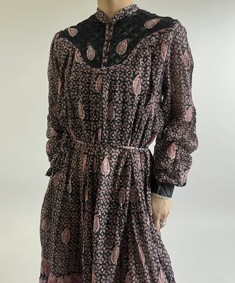 【USED】  Paisley Pattern Lame Long One-Piece /250301-017