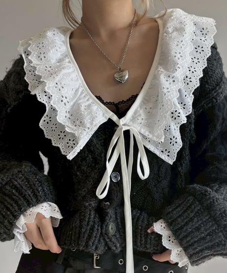 【RE;CIRCLE】 RE Aran Knit Patchwork Lace Collar Cardigan / Black × Charcoal / 251106-003