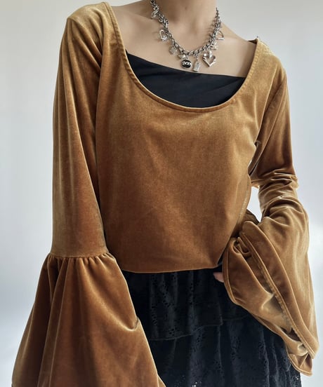 【USED】  Velour Flare Sleeve Top /250111-017