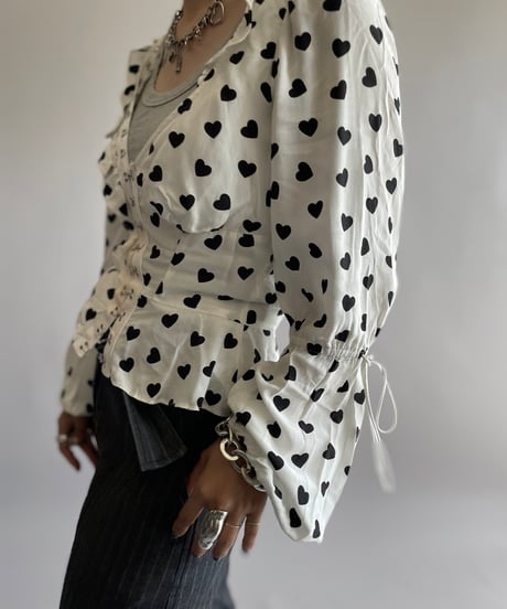 【USED】 Heart Patterned Design Top /241006-020