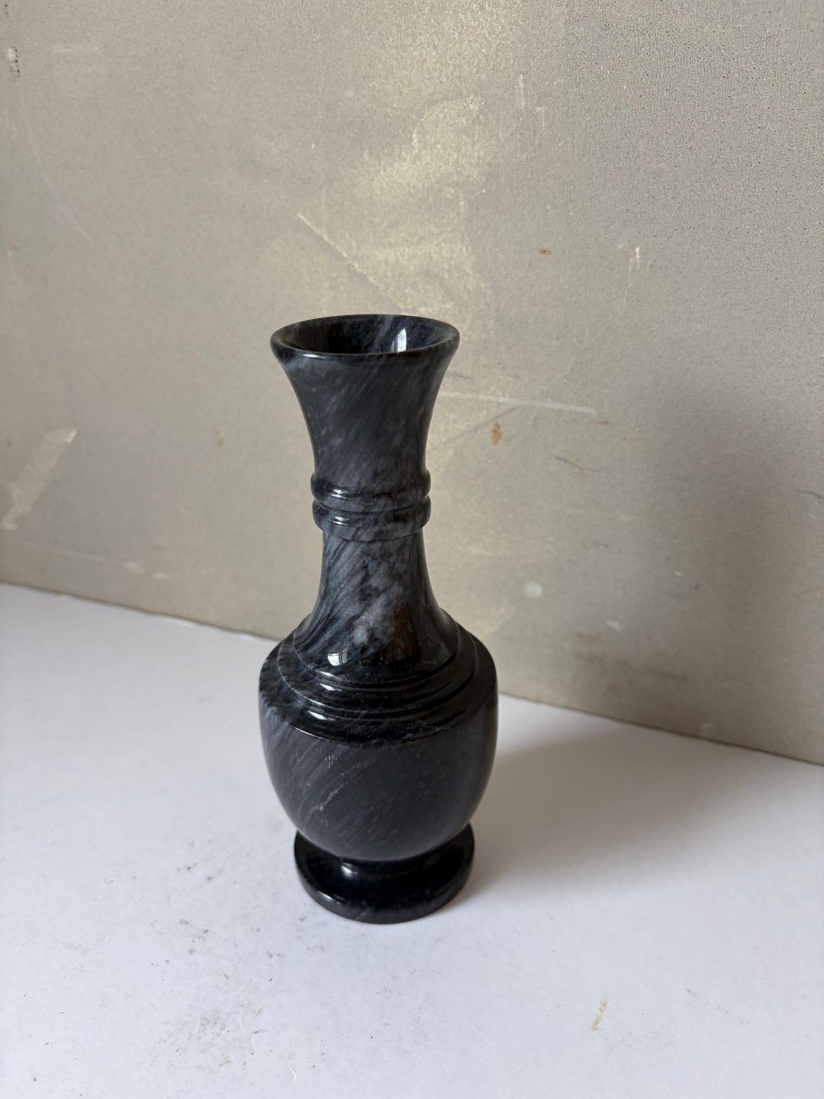 【USED】  テネラ　花瓶　ベース　VASE USED】 テネラ 花瓶 ベース VASEの通販 | LIFESTYLEAYURVEDIC