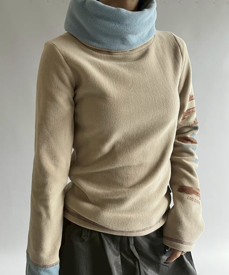 【USED】 Cop.Copine Neck Design Fleece Top  /251014-043