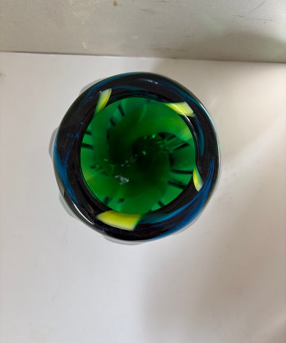 68f1de01212a40c80770511f