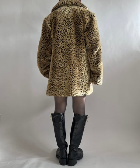 【USED】 Leopard Patterned Fake Fur Jacket /241221-010