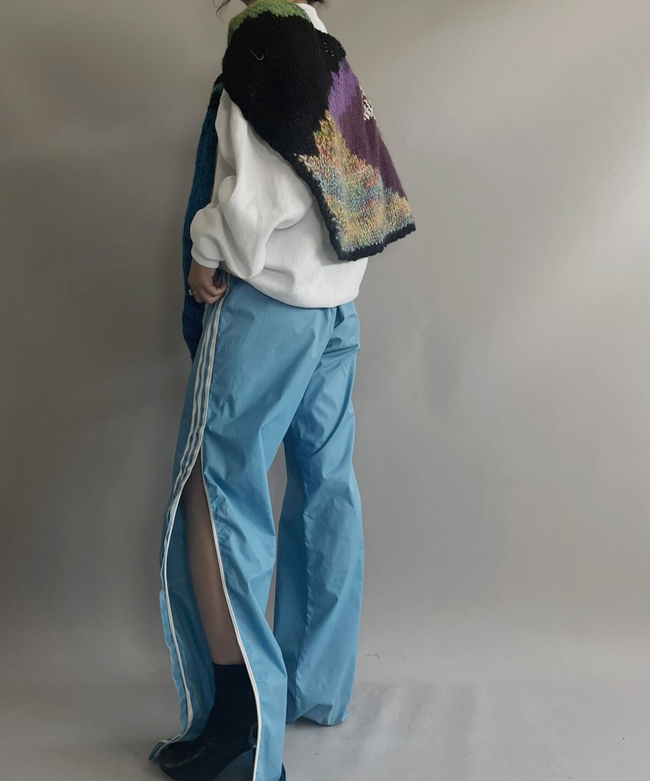 652cf9dea8296c002ccad23b