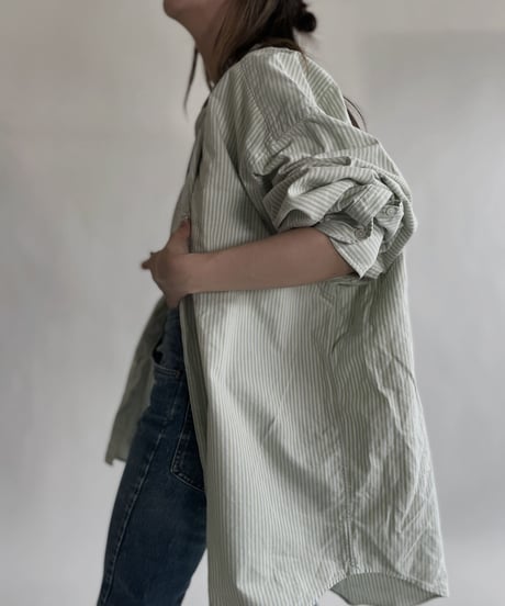 【RE;CIRCLE】 RE Collarless Striped Shirt / 220609-013