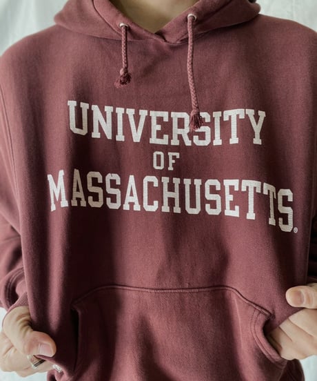 【USED】   Champion Reverse Weave Hoodie UNIVERSITY OF MASSACHUSETTS/211007-049