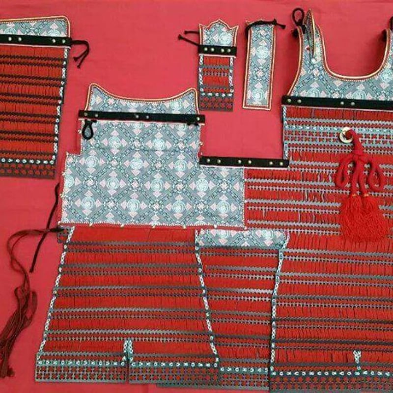 等身大畳鎧　手作り甲冑　茶　新品　陣笠セット 等身大畳鎧 手作り甲冑 茶 新品 陣笠セット 甲冑一式 Suit of Samurai