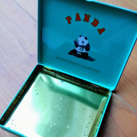 【USED】バンダ 薄い缶