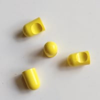 プラスチックつまみ 黄