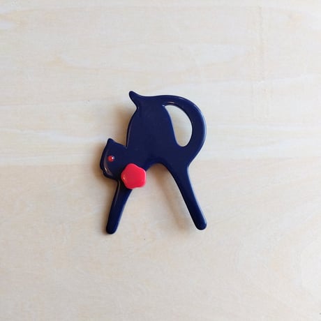 【USED】黒猫のブローチ
