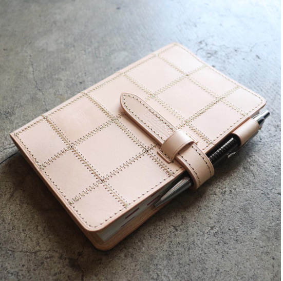 【訳あり品】レザーパッチワーク手帳カバー 訳あり品】レザーパッチワーク手帳カバー