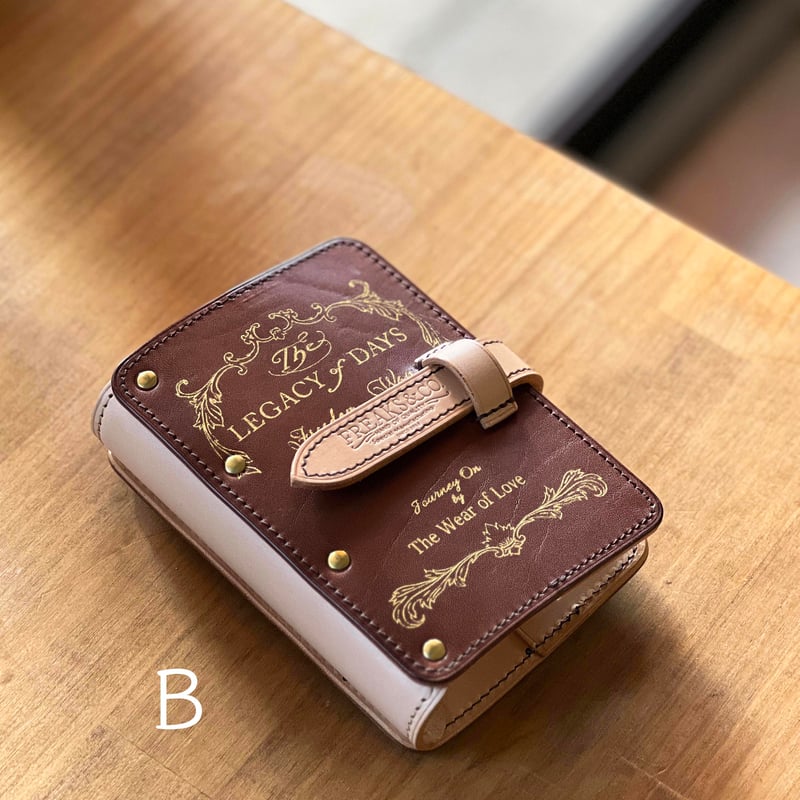 M6 【ヴィンテージ辞書テイスト】2点のみ | FREAKS&CO.