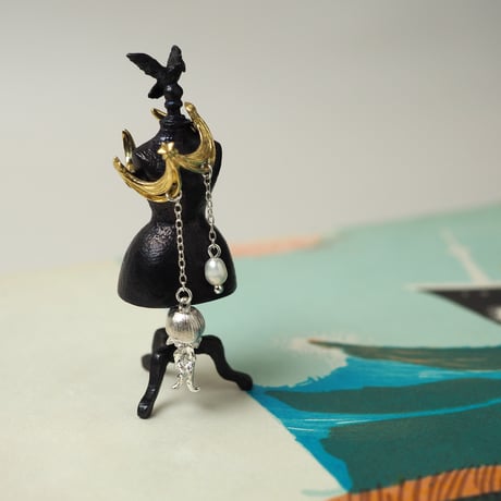 ヒトデとくらげのイヤーカフ【受注制作 1ヶ月以内に発送】