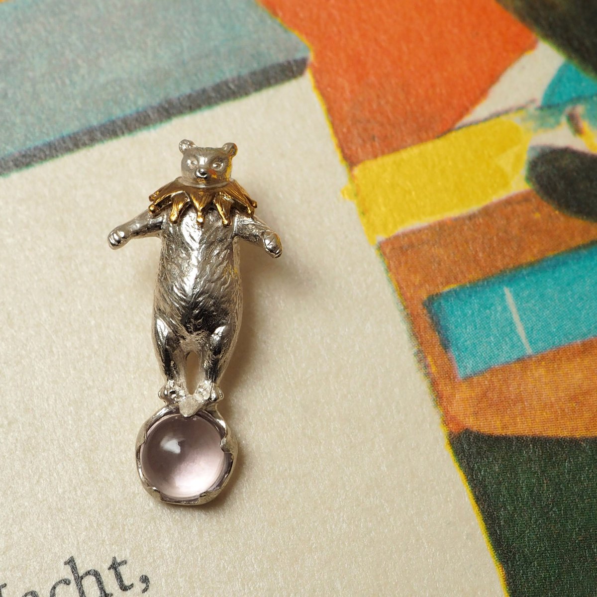 くまのサーカスのブローチ【受注制作 1ヶ月以内に発送】 | ehonno.